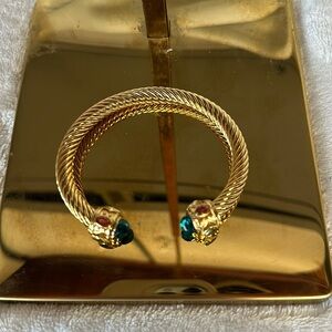 - 18k gold plated stainless steel twisted cable bracelet   New